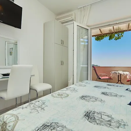 Dalmatin Apartment *